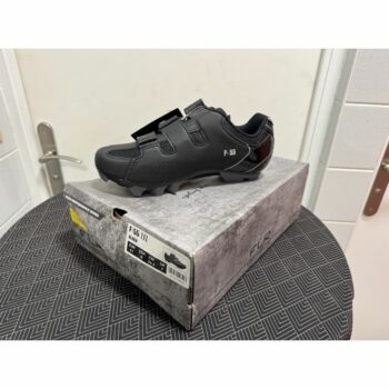 Chaussures à 3 bandes auto agrippantes FLR Elite F55 III