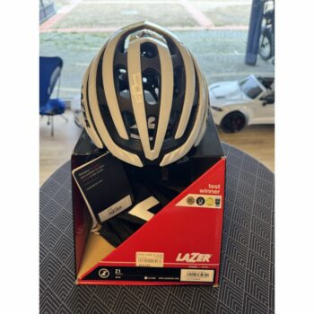 Casque route Lazer Z1 KinetiCore white
